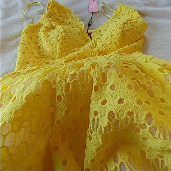 Yellow Chi Chi London dress - Picture 4 of 6